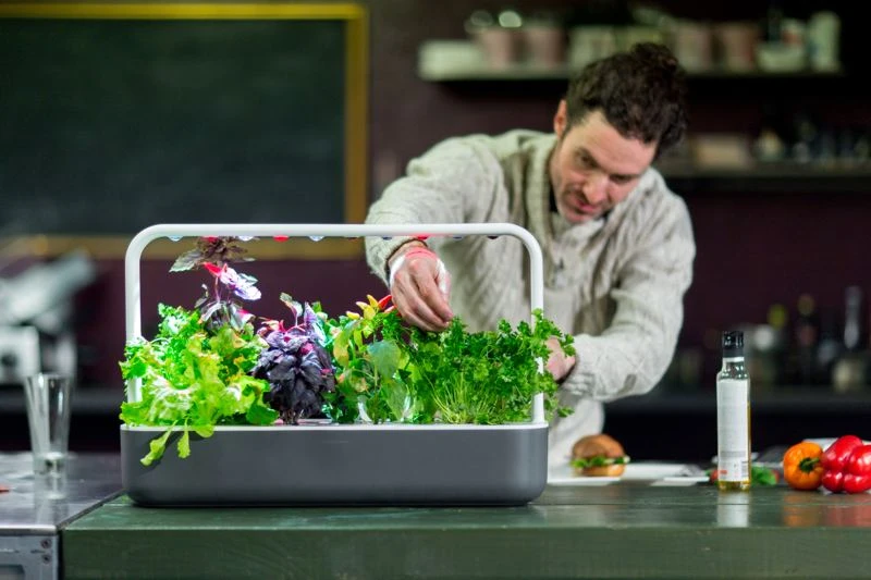 Click and Grow Smart Garden 9