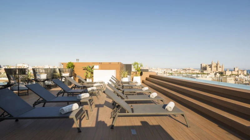 NAKAR Hotel