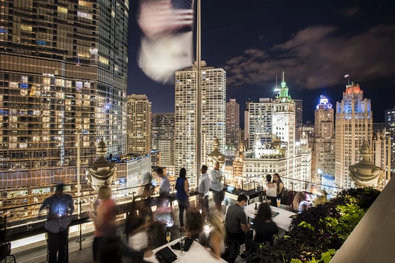 LondonHouse Chicago 22nd floor Outdoor Terrace - Photo by Nicholas James Photography