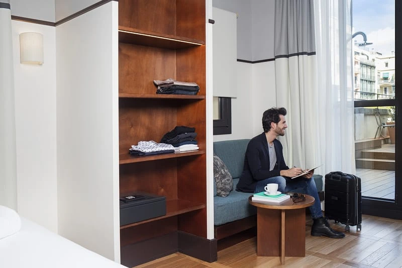 Hotel Praktik Èssens